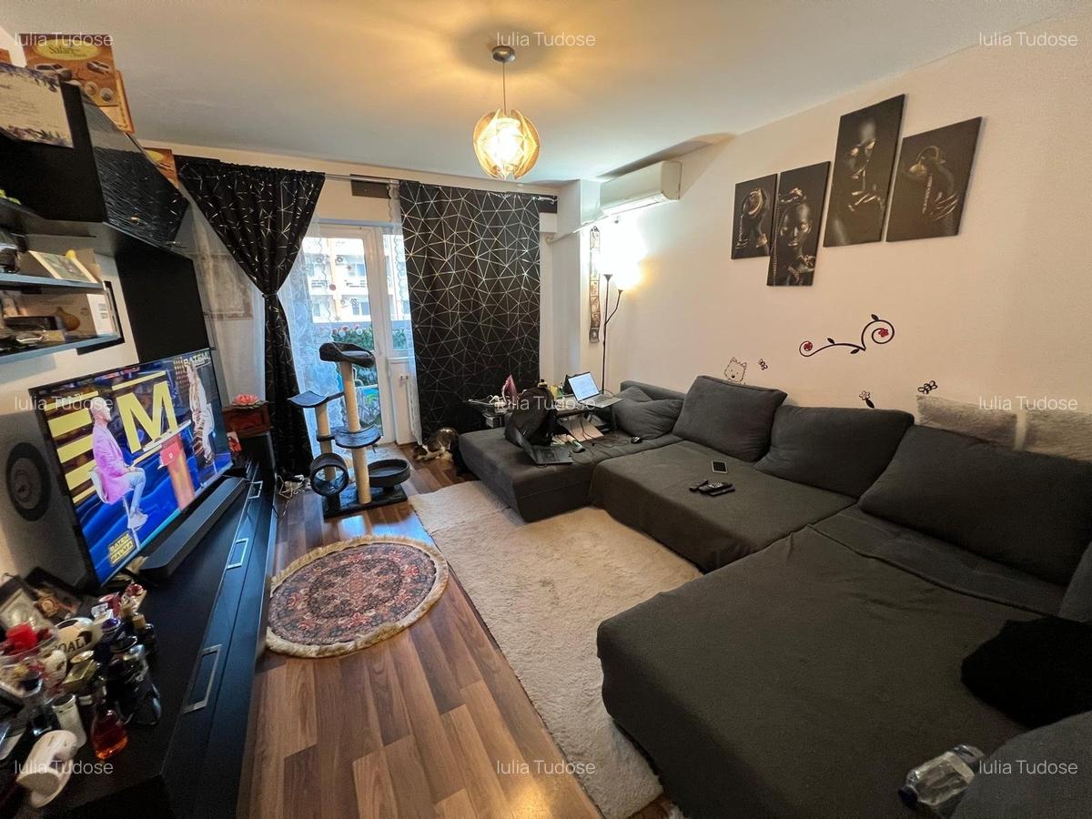 Apartament cu 3 camere decomandat în Splaiul Unirii - 3