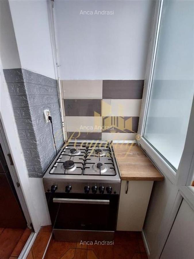 Apartament 3 camere, 2 dormitoare- Zona Sagului - 9