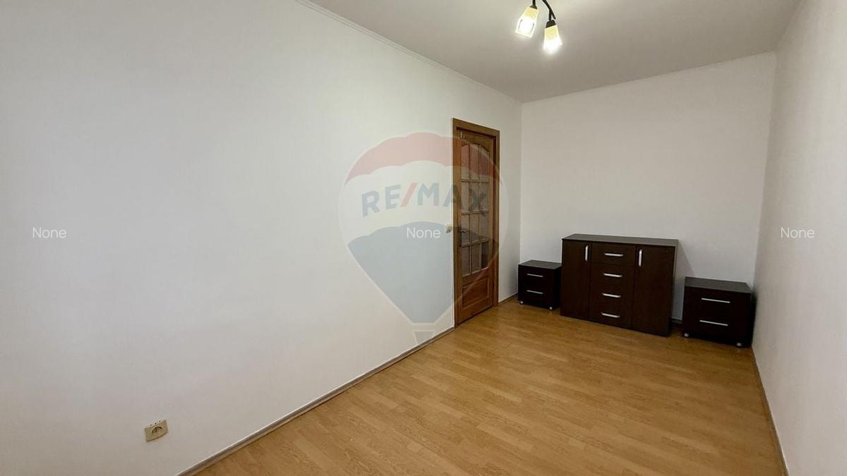 Apartament cu 3 camere de inchiriat str. George Cosbuc - 6