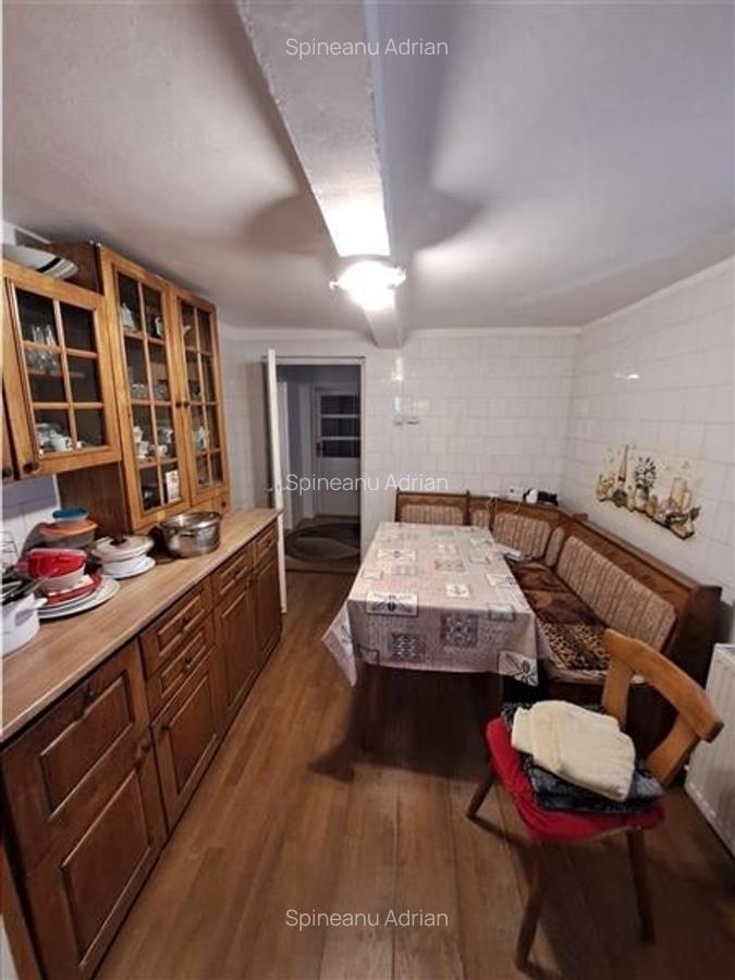 Casa individuala  Mehala aproape de Piata -Profi, 22 m front stradal - 12