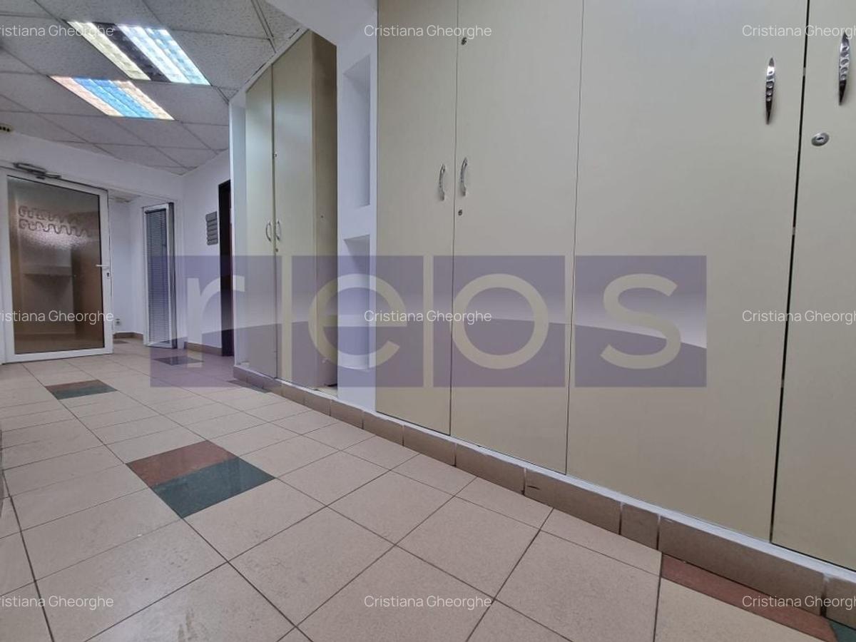 VANZARE SPATIU COMERCIAL | 15 CAMERE | ZONA UNIRII - 20