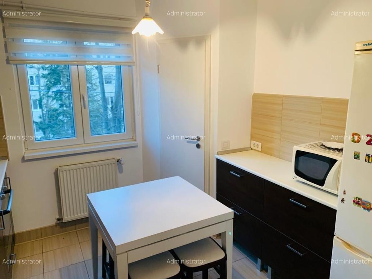 De inchiriat apartament 3 camere Zona Circumvalatiunii Favorit Gh Lazar - 2