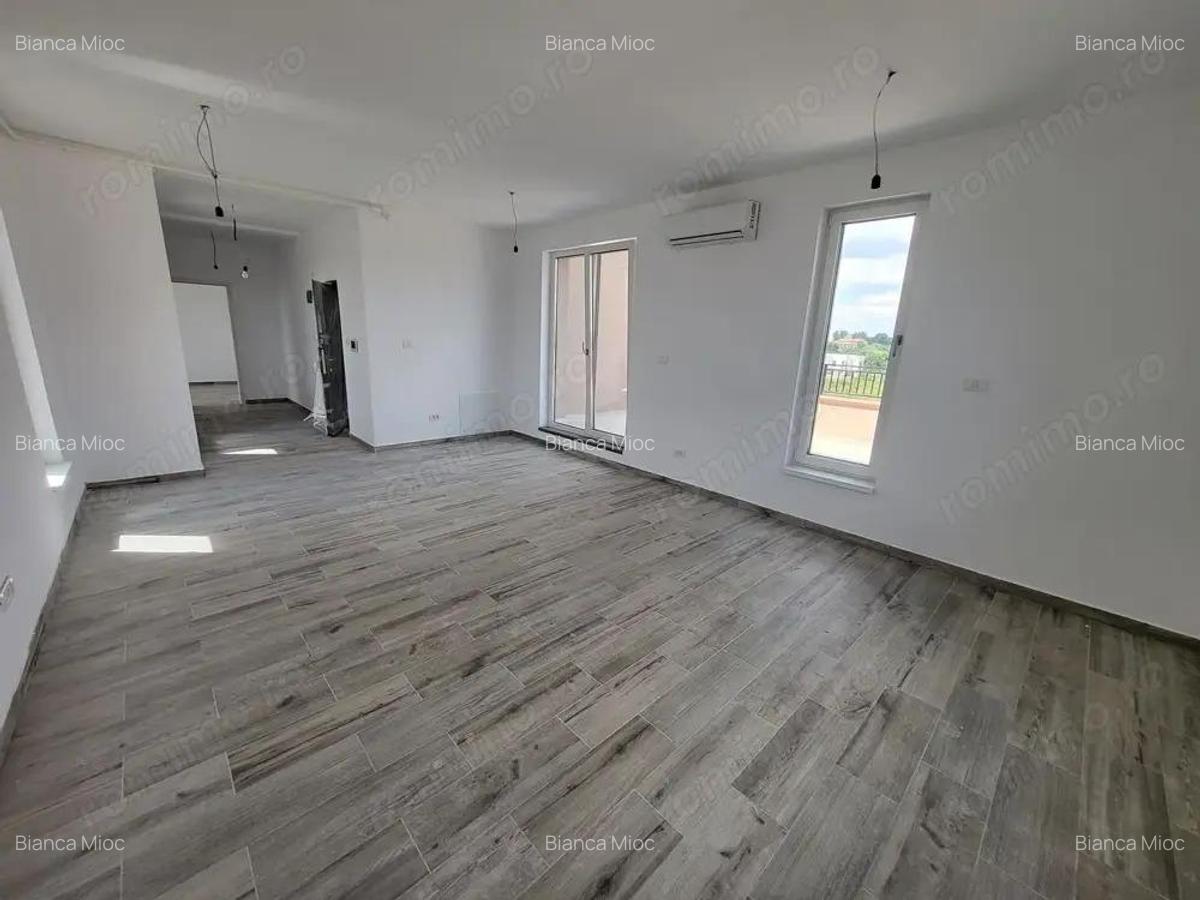 Penthouse. Terasa - 50 mp. Parcare. Zona Braytim. - 1