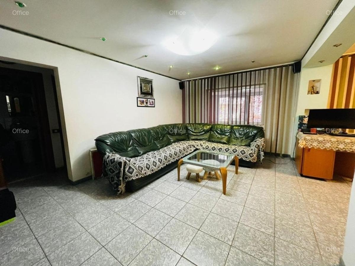 Apartament 4 Camere De Vânzare – Zona Mall Vitan, 105 mp, Vedere Mixtă - 4