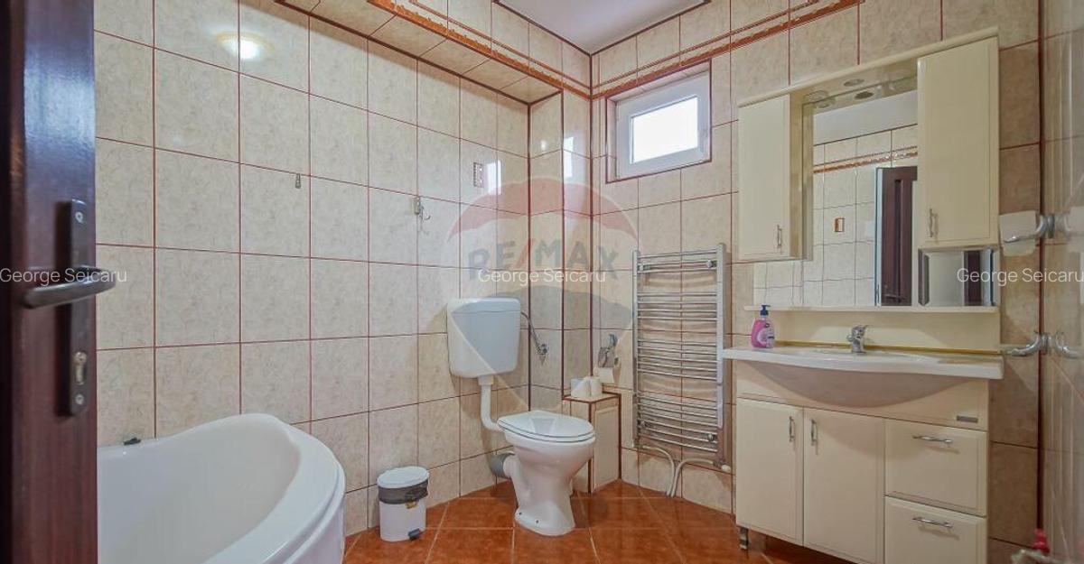 Pensiune cu 7 camere in Moieciu | TOATE UTILITATILE | COM... - 16