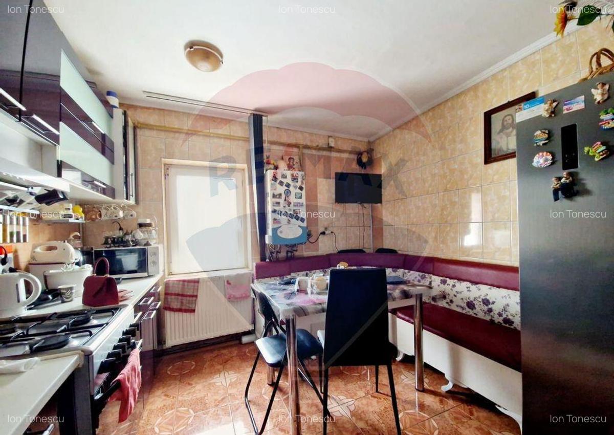 Apartament 2 camere / etaj 2 / Filiasi / zona Biserica Mare - 7