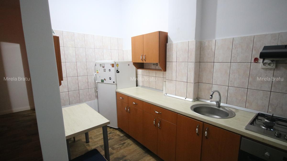 Inchiriere apartament in vila,la cca 300 m de UVT,bd.Mihai Viteazul - 3