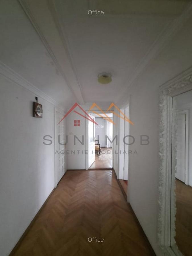 Vila 7 camere, an 1984, garaj, terasa, teren 604 m2, Poiana Campina,PH - 9