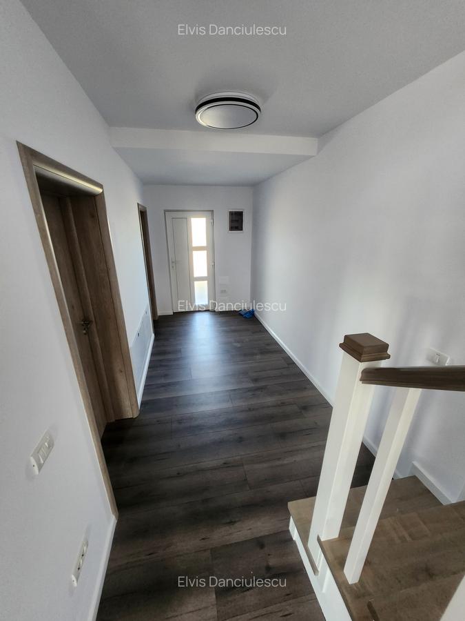 Casă cu 4 camere în Moșnița Nouă - 2