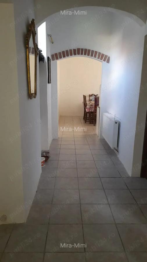 Oferta verii, apartament la curte cu doua intrari. - 2