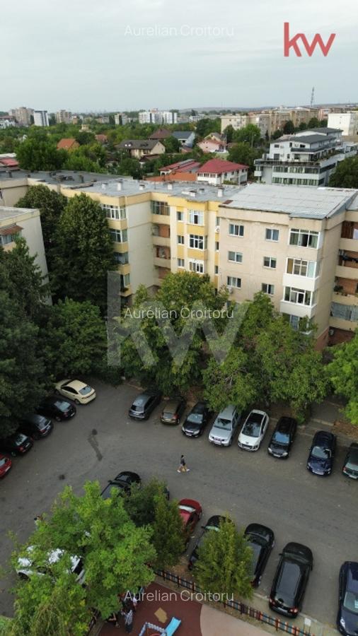 Apartament 4 camere George Enescu, decomandat - 1