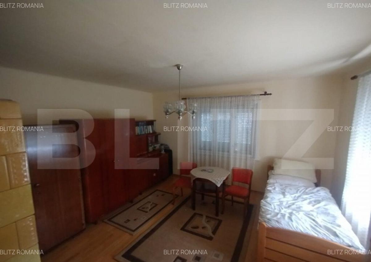 Casa 3 camere,120mp utili,1300 mp de teren intravilan,zona S - 7