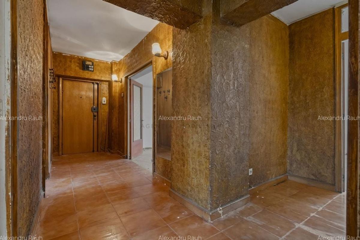 4 Camere 3/9 Panduri | COMISION 0 - 2