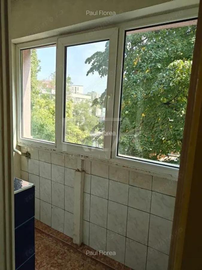 Garsoniera la aproximativ 12 minute distan?a de sta?ia de metrou Dristor 1 - 5