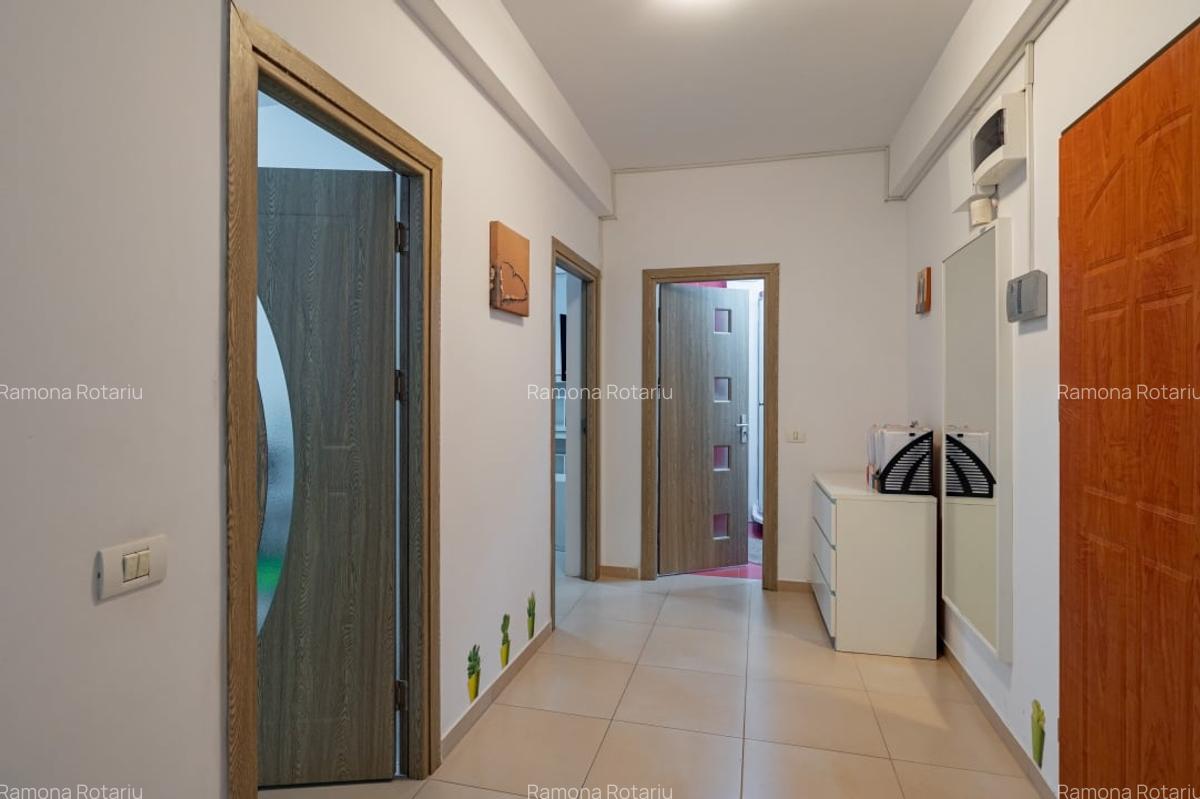 3 camere, 115 mp, Mamaia, zona centrala, pret sub media zonei (1350 euro/mp)! - 8 3 camere, 115 mp, Mamaia, zona centrala, pret sub media zonei (1350 euro/mp)! - 8