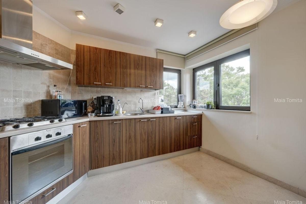 Vilă de vânzare în inima Cotroceniului / Investiție cu potențial - 30