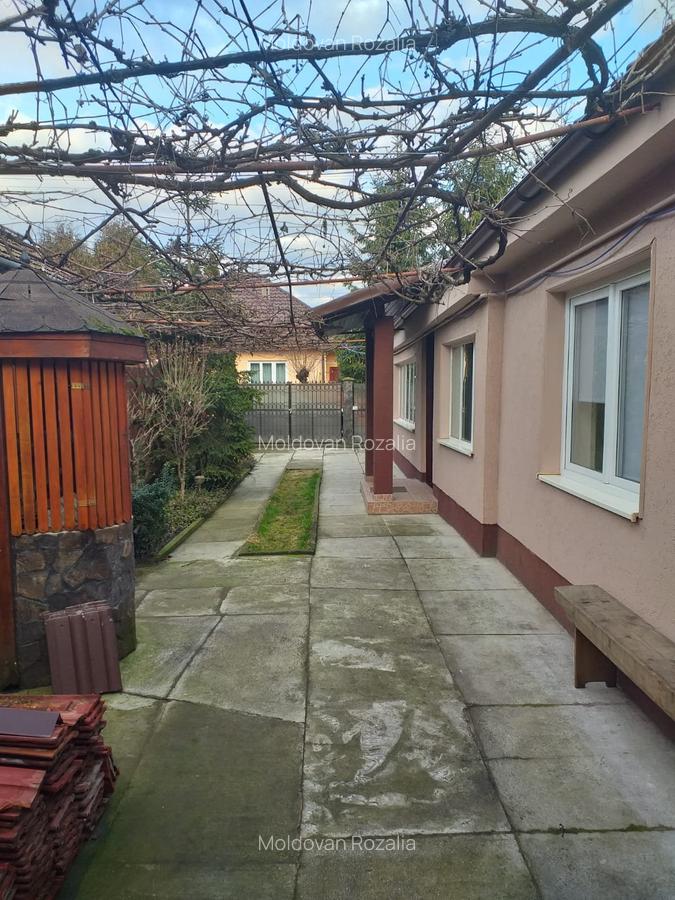 Vand casa singur in curte,pe un nivel,Unirii,3 camere,teren 490 mp,acces auto. - 1