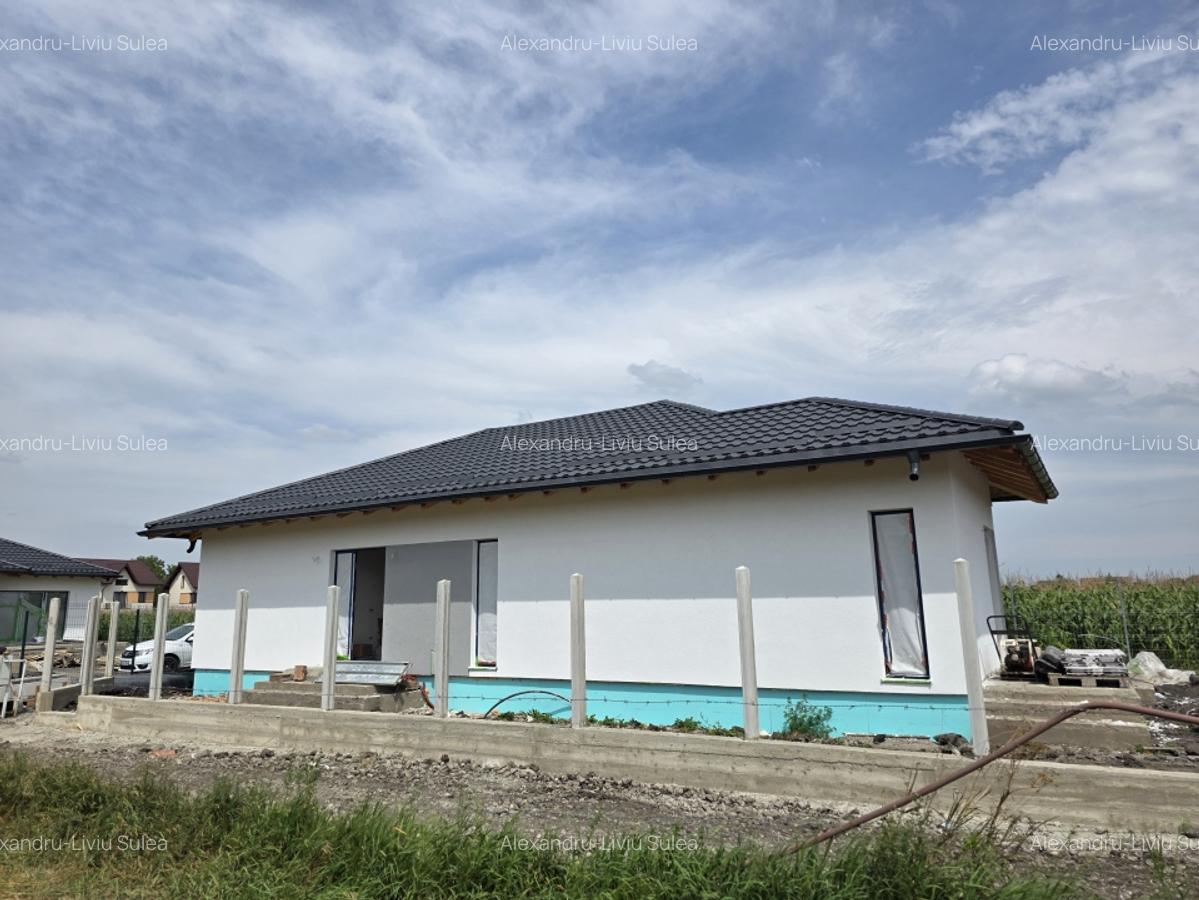 Casa individuala pe parter, teren 520mp, Stupini - 2