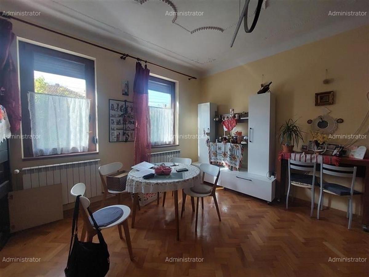 Casa pentru locuit sau afacere, zona Vlaicu - 1