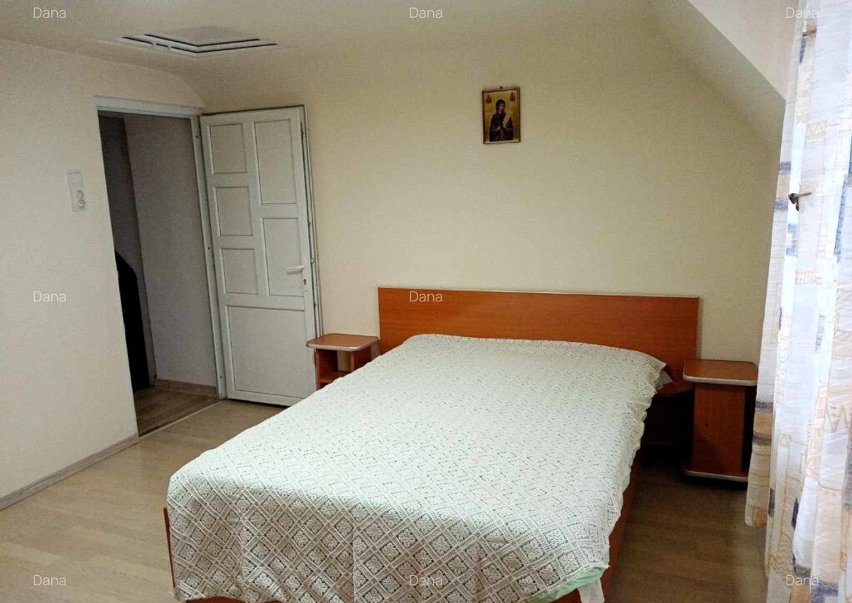 Sinaia ultracentral - apartament 4 camere la mansarda in vila P+1+M - 15