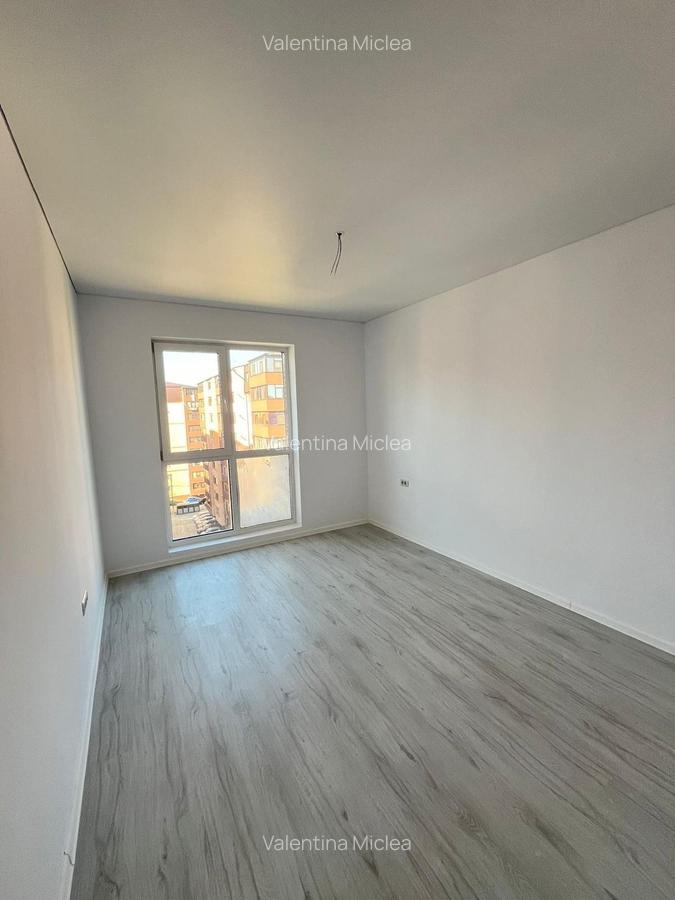 Garsoniera etaj intermediar-Militari Residence-Comision 0% - 3