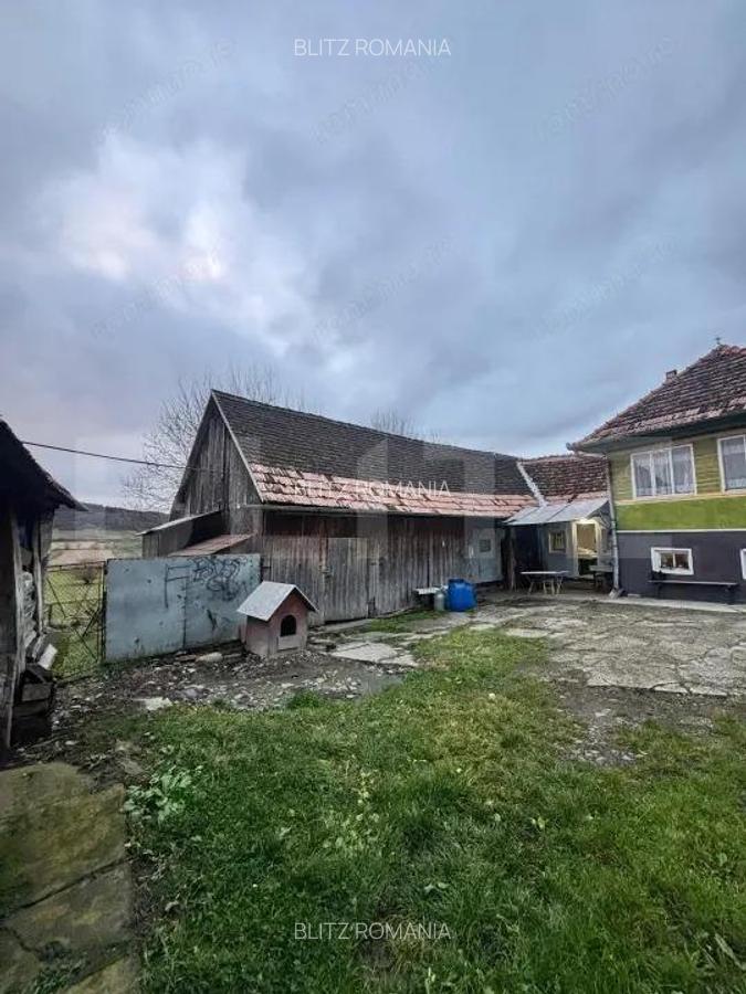 Casa tradi?ionala batraneasca in Galatii Bistri?ei, cu teren generos ?i anexe - 11