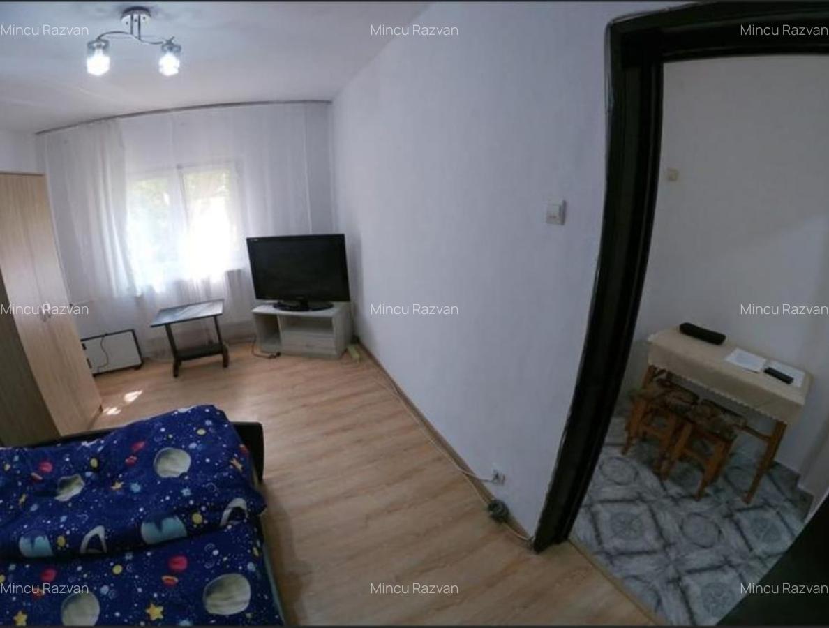 Garsoniera 260 Euro Vitan Auchan Titan Disponibila 1 Octombrie  35mp vezi Video - 4