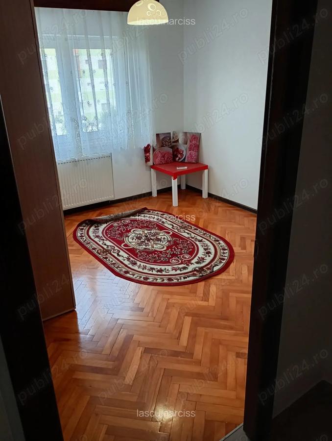 Apartament de inchiriat 3 camere - 4