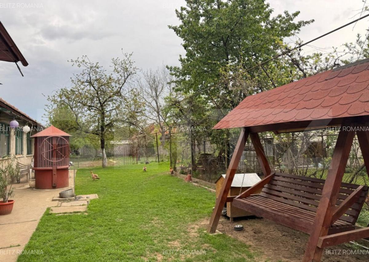 Casa de vanzare, cu 3 camere, 120 mp, 1080 mp teren, zona Si - 1