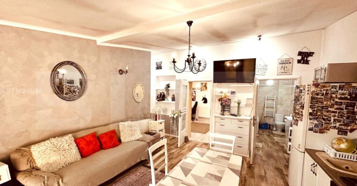 Casa de vanzare, cu 3 camere, 68 mp, zona Tatarasi - 1