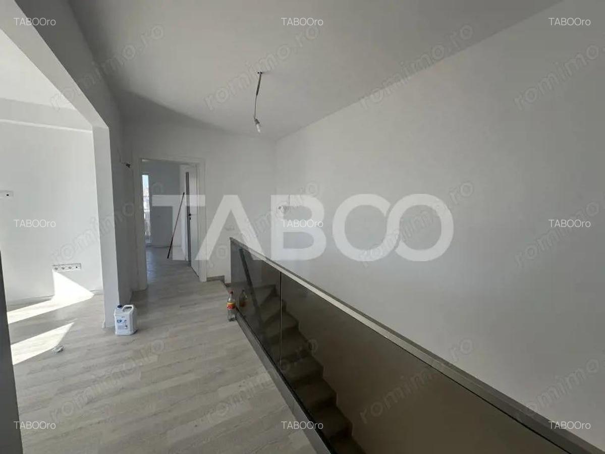 Duplex de vanzare in Arhitectilor 123 mpu si teren 301 mp terasa garaj - 8