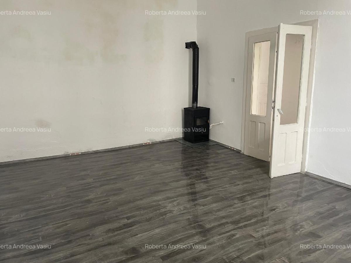 Apartament la casa sau spatiu birou - 6