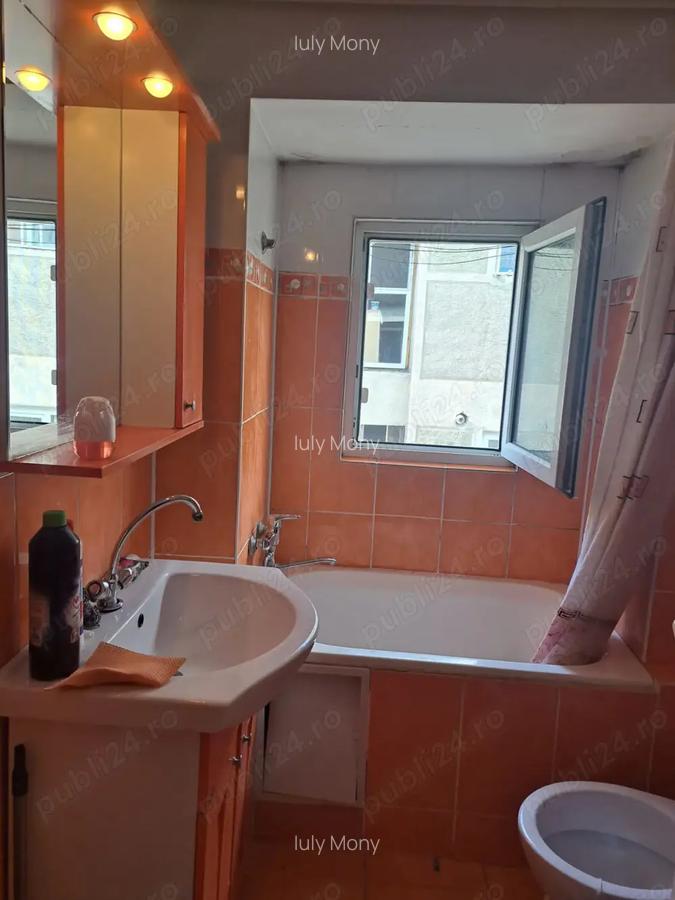 Vand 2 camere zona Viaduct - 1