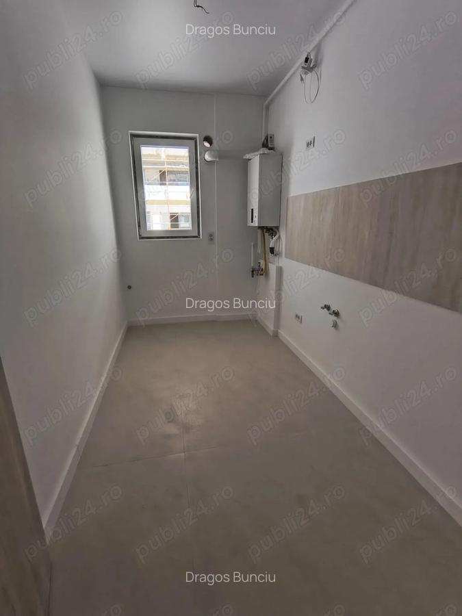 Garsoniera langa Metrou, pe parter, pentru birou, sau locuit cu mobila dvs - 4