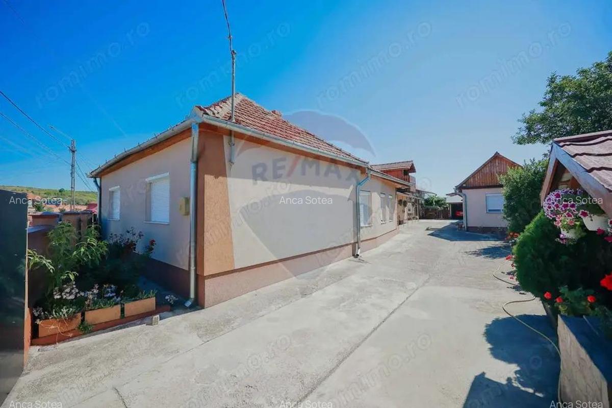 Casa ?i teren de 1397 mp de vanzare in Ineu, la 18 km de Oradea - 18