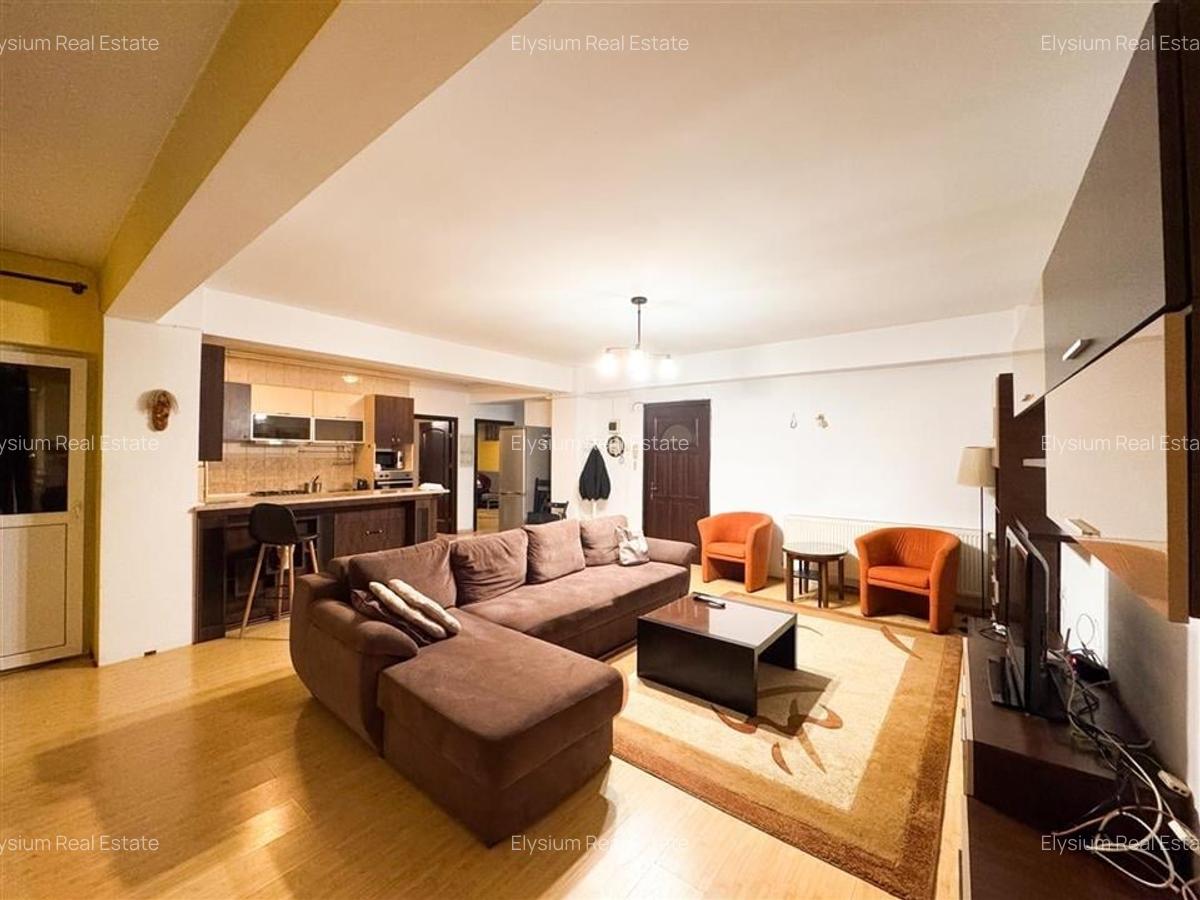 Apartament de vanzare 3 camere Stefan cel Mare - 1
