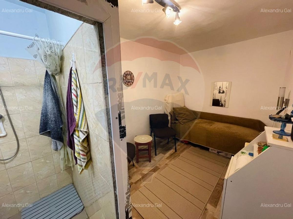 Casa de 35 mp, renovabila, intr-o zona centrala din Turda - 5