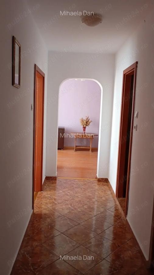 Apartament -2 camere -Zona Margeanului - 2