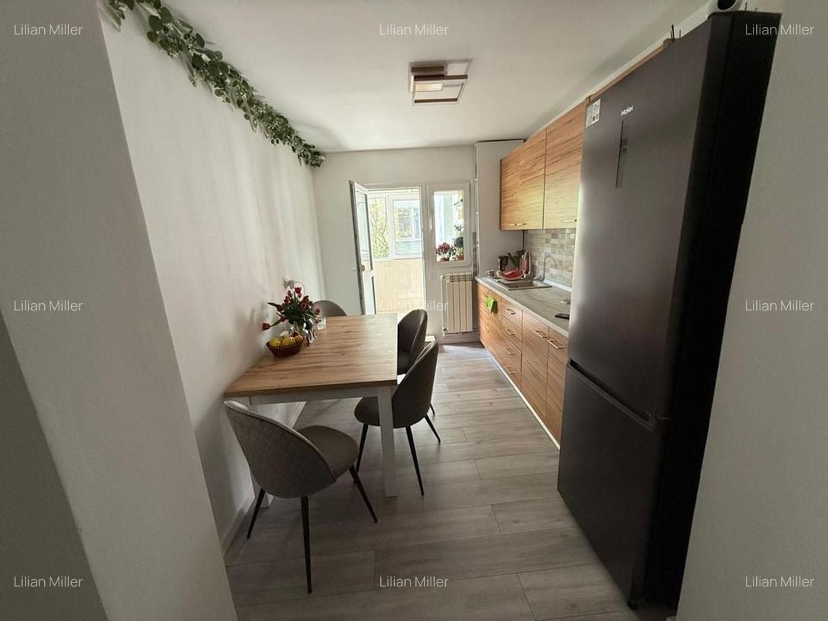 4 camere , Renovat integral, Mobilat modern, poziție excelentă - metrou L304 - 4