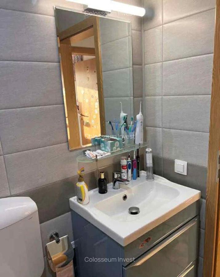 Apartament 2 camere, decomandat - zona Tractorul - 14