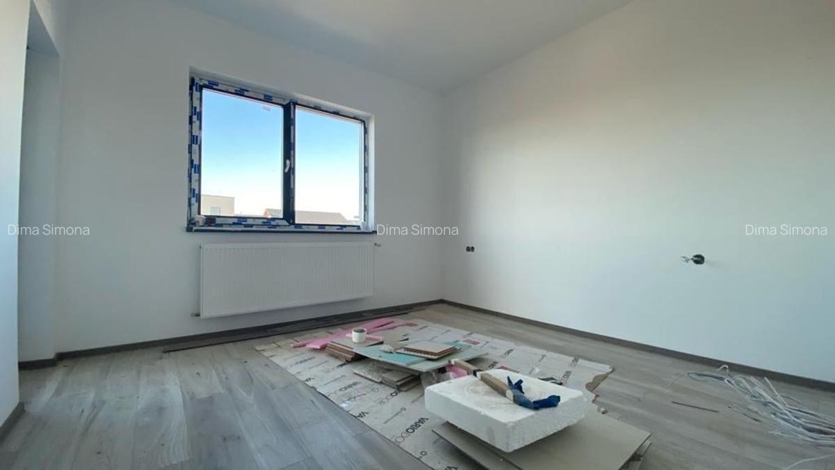 Casă cu 5 camere în Prelungirea Craiovei - 8