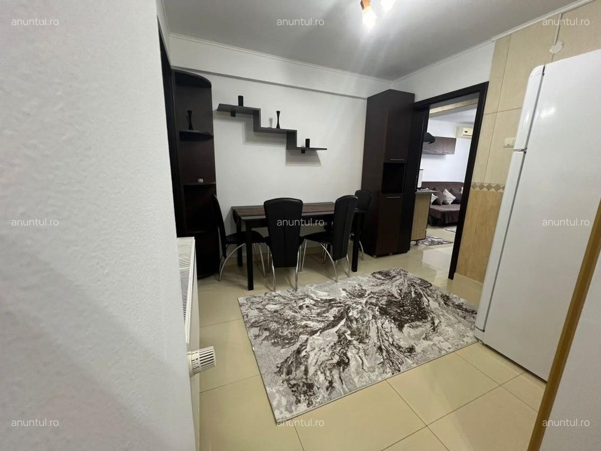 Lacul Tei, Maica Domnului aproape Parcul Circului - 4