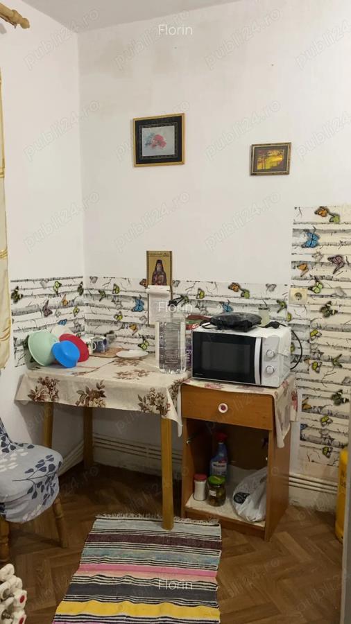 Inchiriez garsoniera - 2