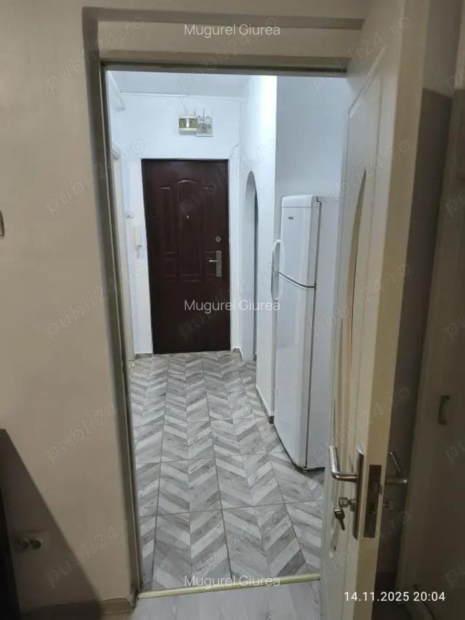 Inchiriere garsoniera zona Titan 3 minute metrou - 8