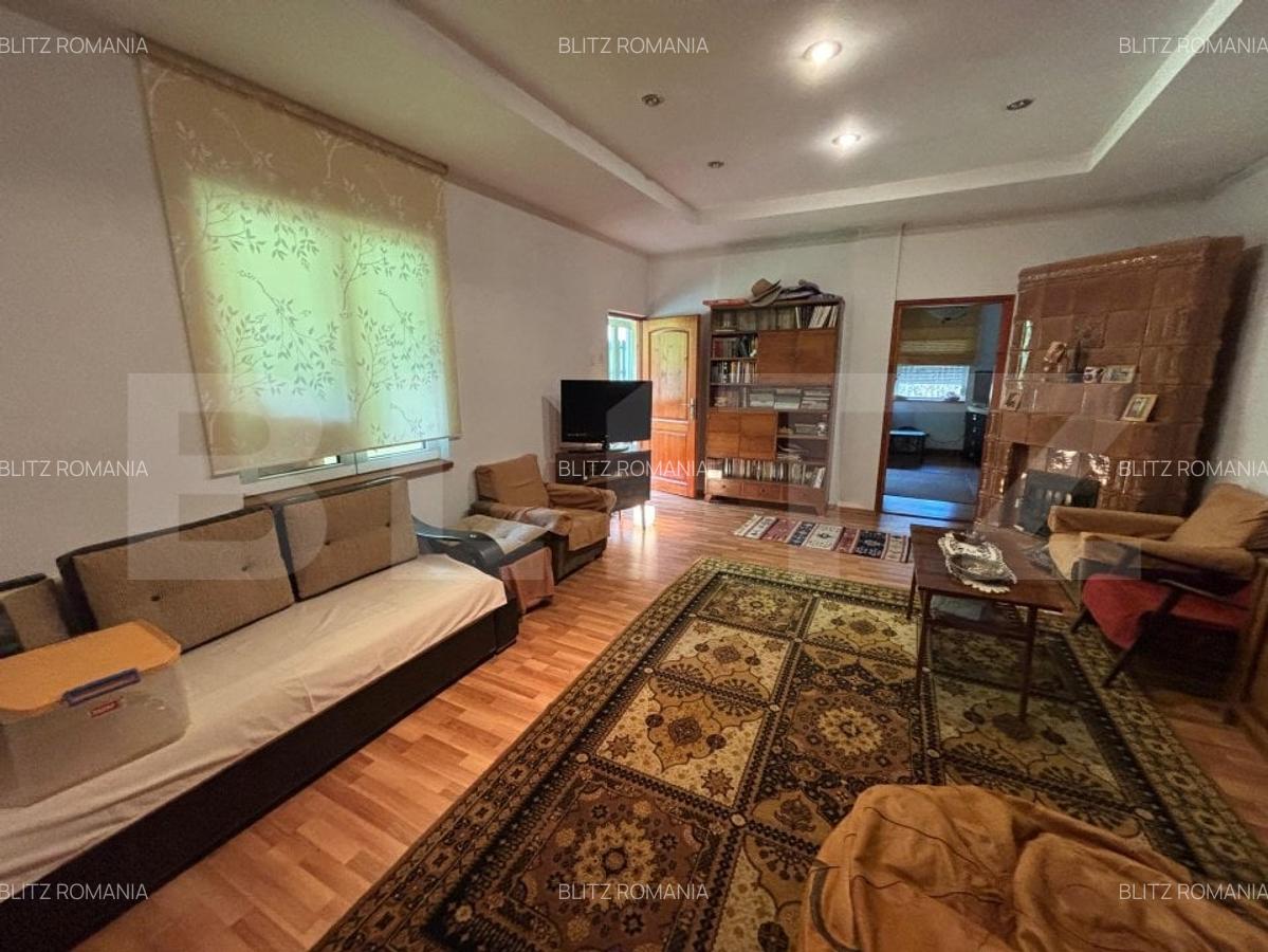 Vila de vanzare, cu 4 camere, 320 mp, zona Șuvita - 7