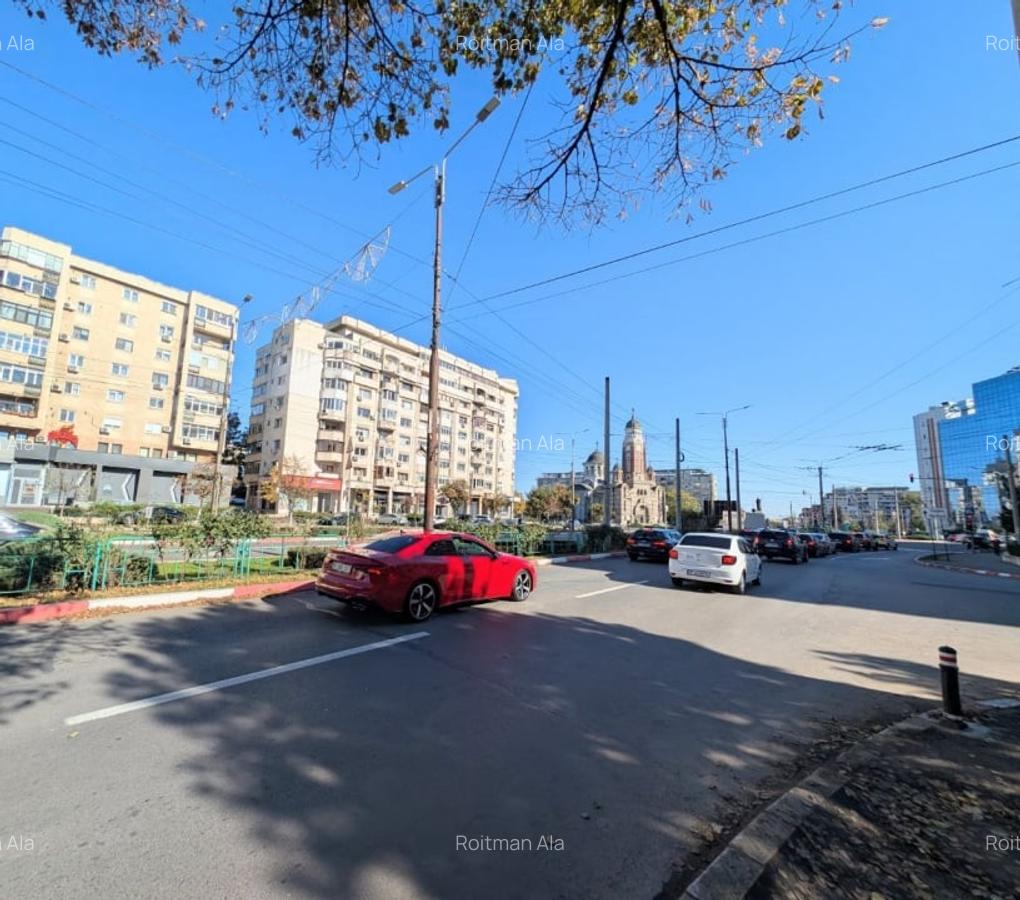 Spatiu Comercial Ultracentral  - 150 mp, Bd. Republicii - 3 Spatiu Comercial Ultracentral  - 150 mp, Bd. Republicii - 3
