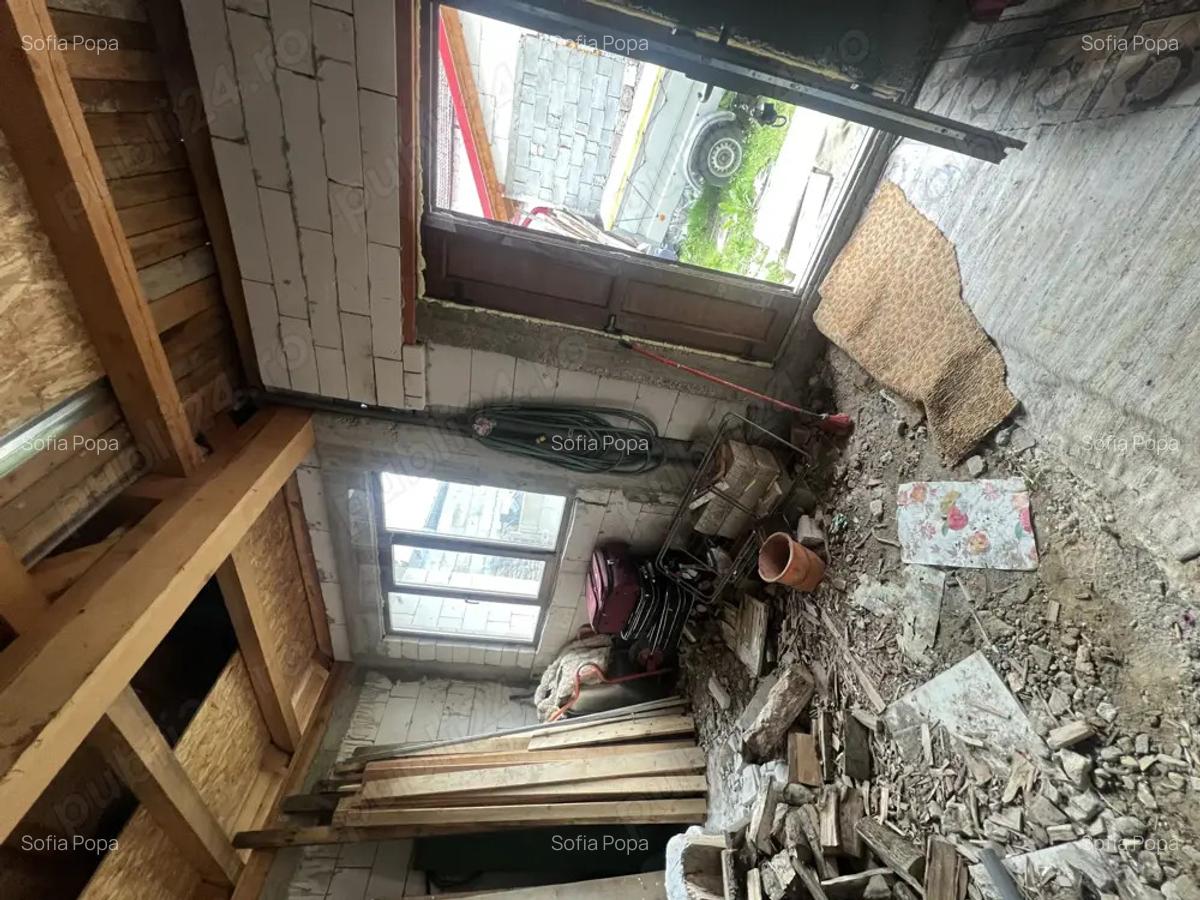 Casa de vanzare Valiug - 3