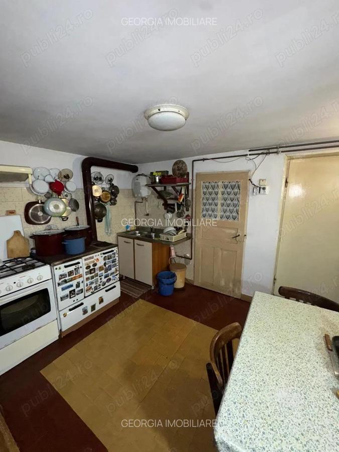 Vand casa zona Alunis, suprafata teren 450 mp - 3 Vand casa zona Alunis, suprafata teren 450 mp - 3