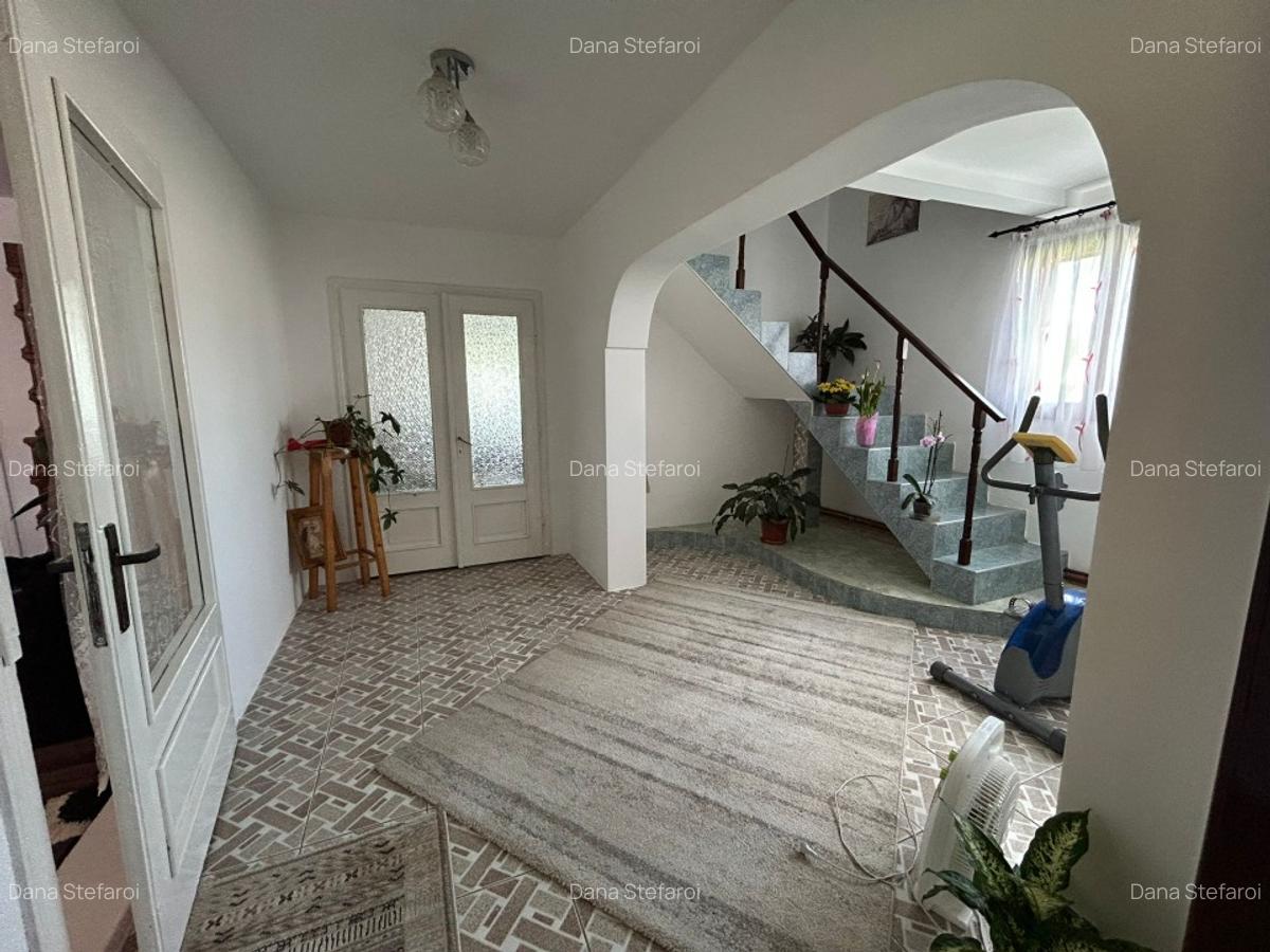 Casă de vânzare - 6