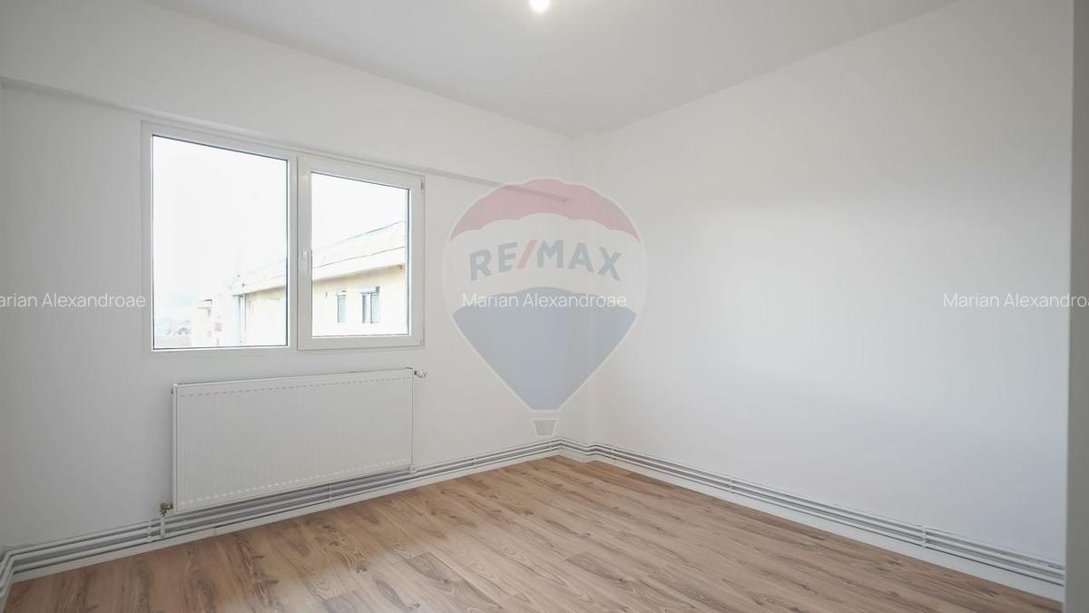 Apartament cu 3 camere decomandat în Central - 2